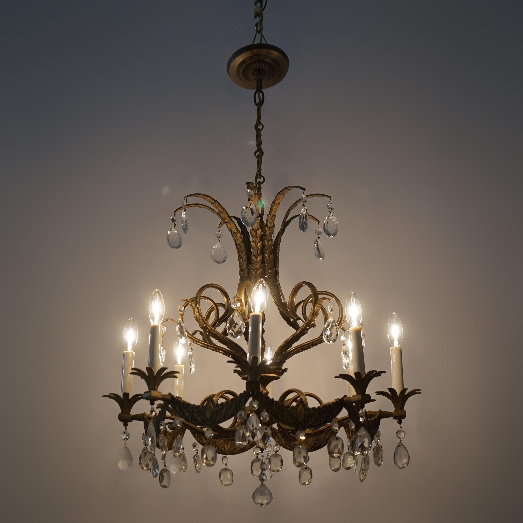 Lampadario francese d'epoca a otto luci in bronzo e cristallo in stile Luigi XIV C1930 in vendita 3