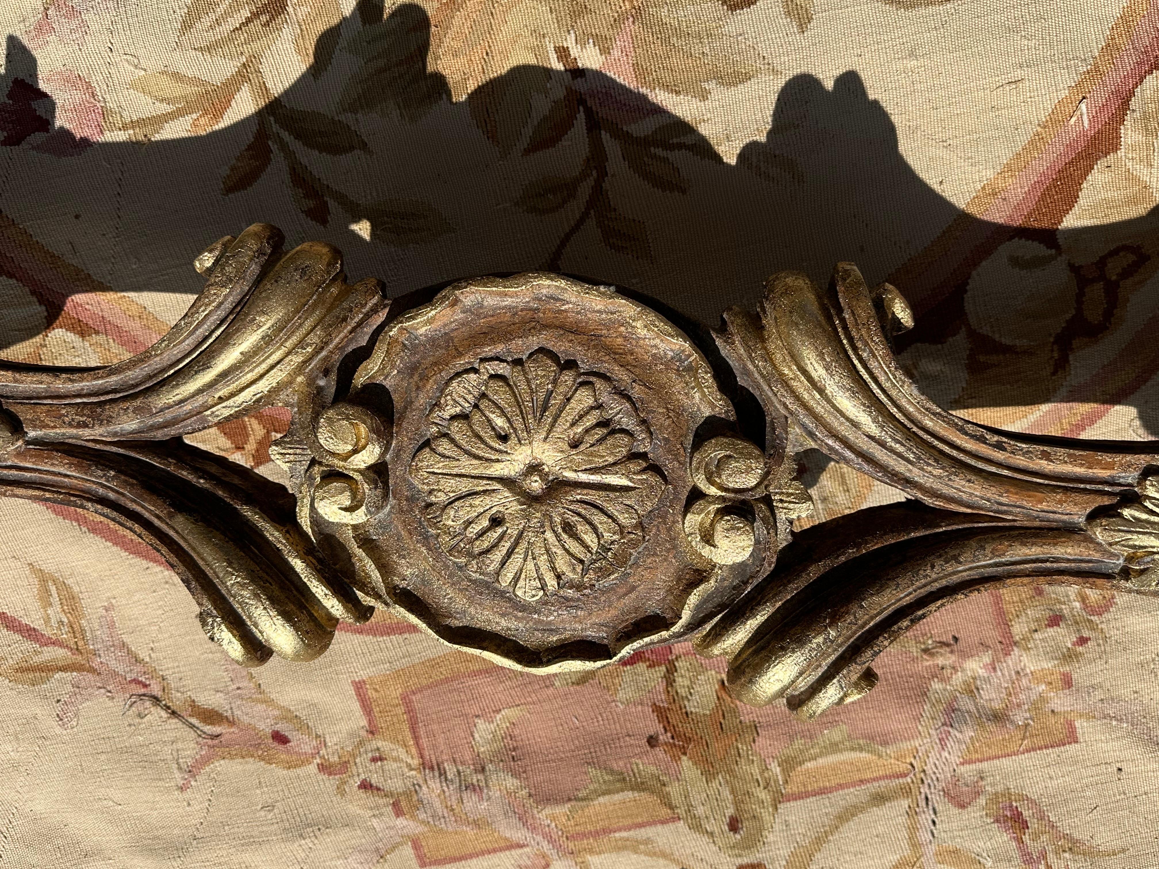 XX secolo Console francese d'epoca in stile Luigi XIV in legno dorato. in vendita
