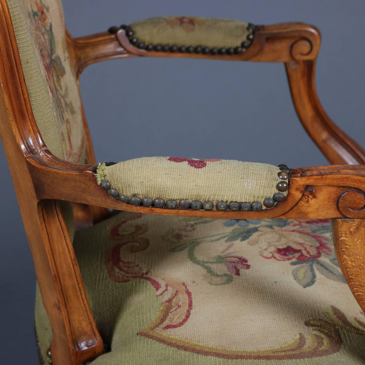 Vintage French Louis XV Classical Style Maple and Tapestry Fauteuil, circa 1900 2