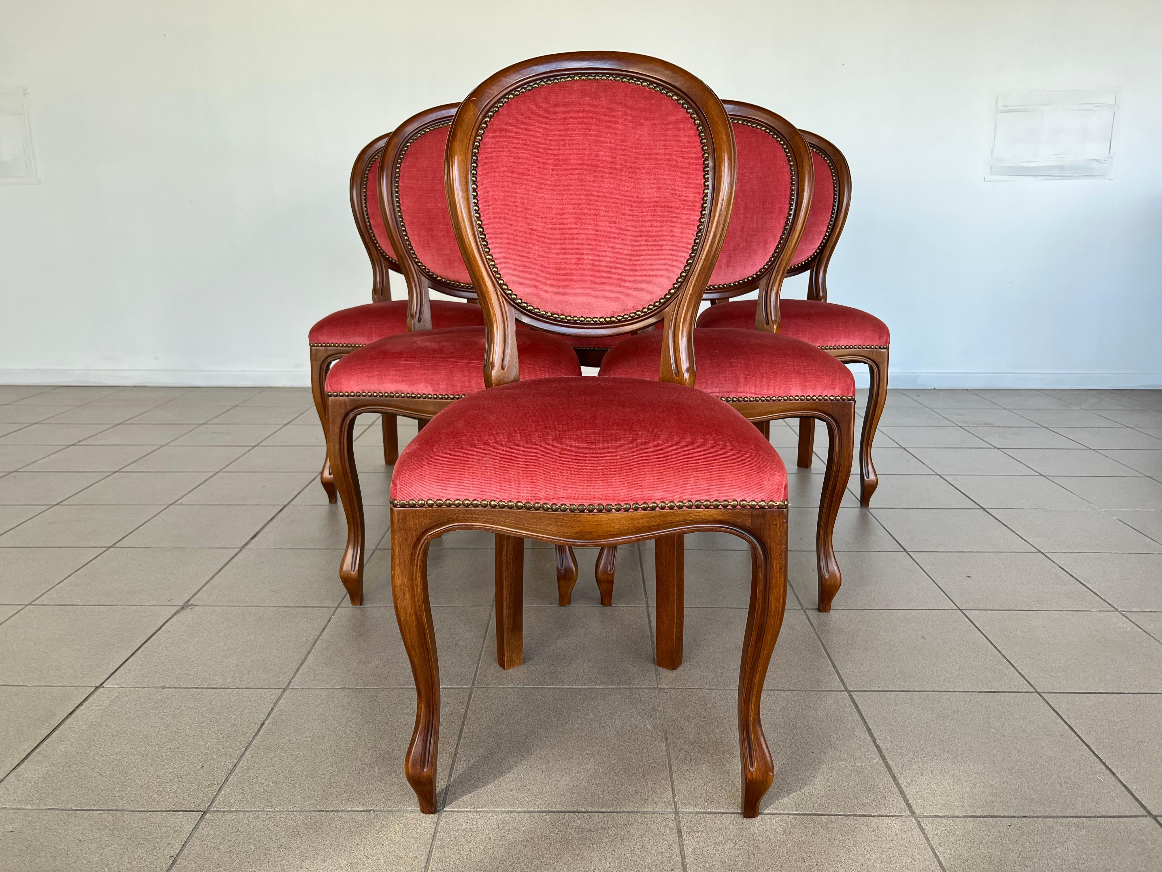 20th Century Vintage French Louis XV Medallion Back Side Dining Chairs - Set of 6