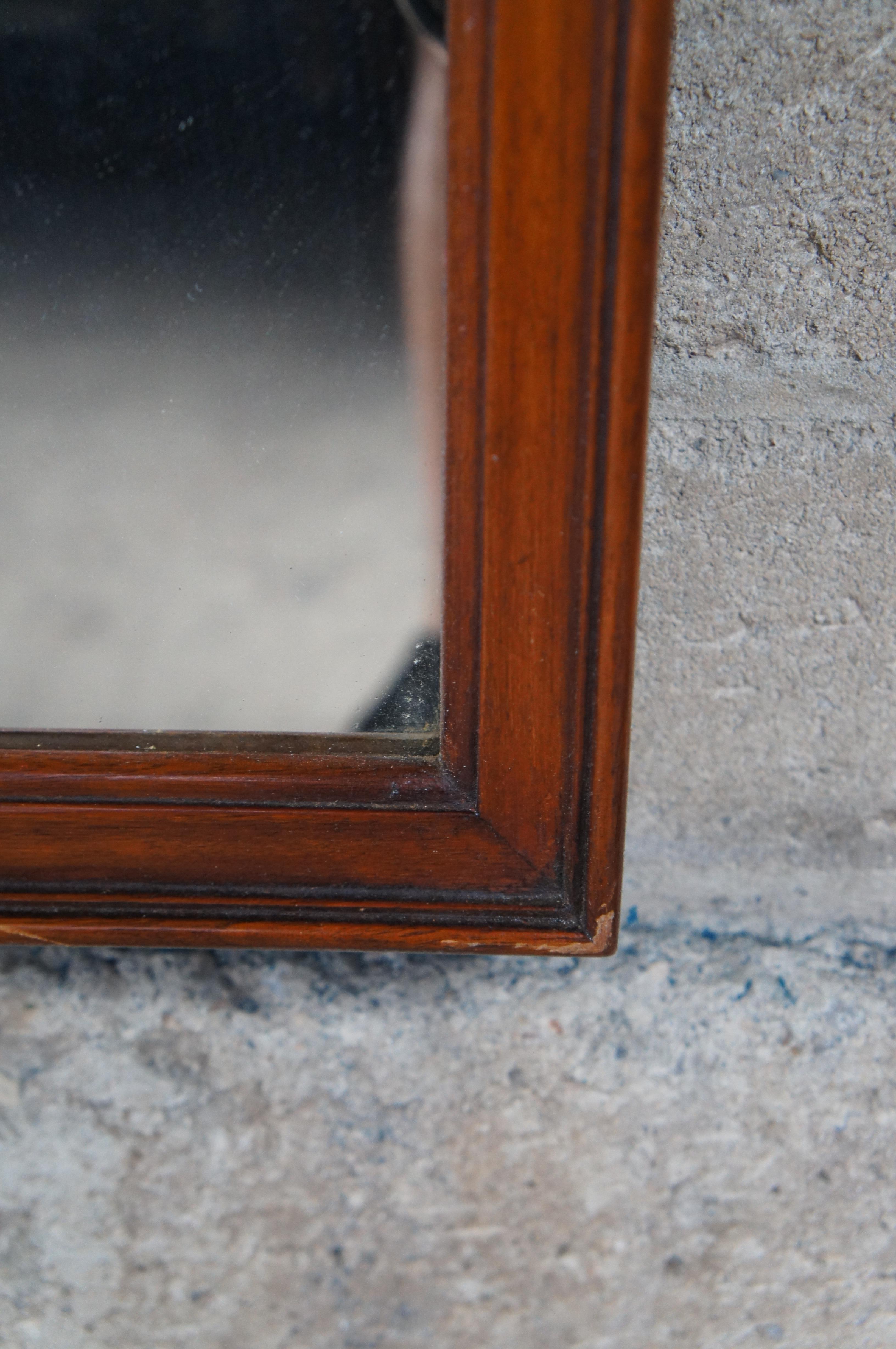 Specchio da parete appeso in mogano Vintage French Louis XV Neoclassical Style Vanity Mirror in vendita 2