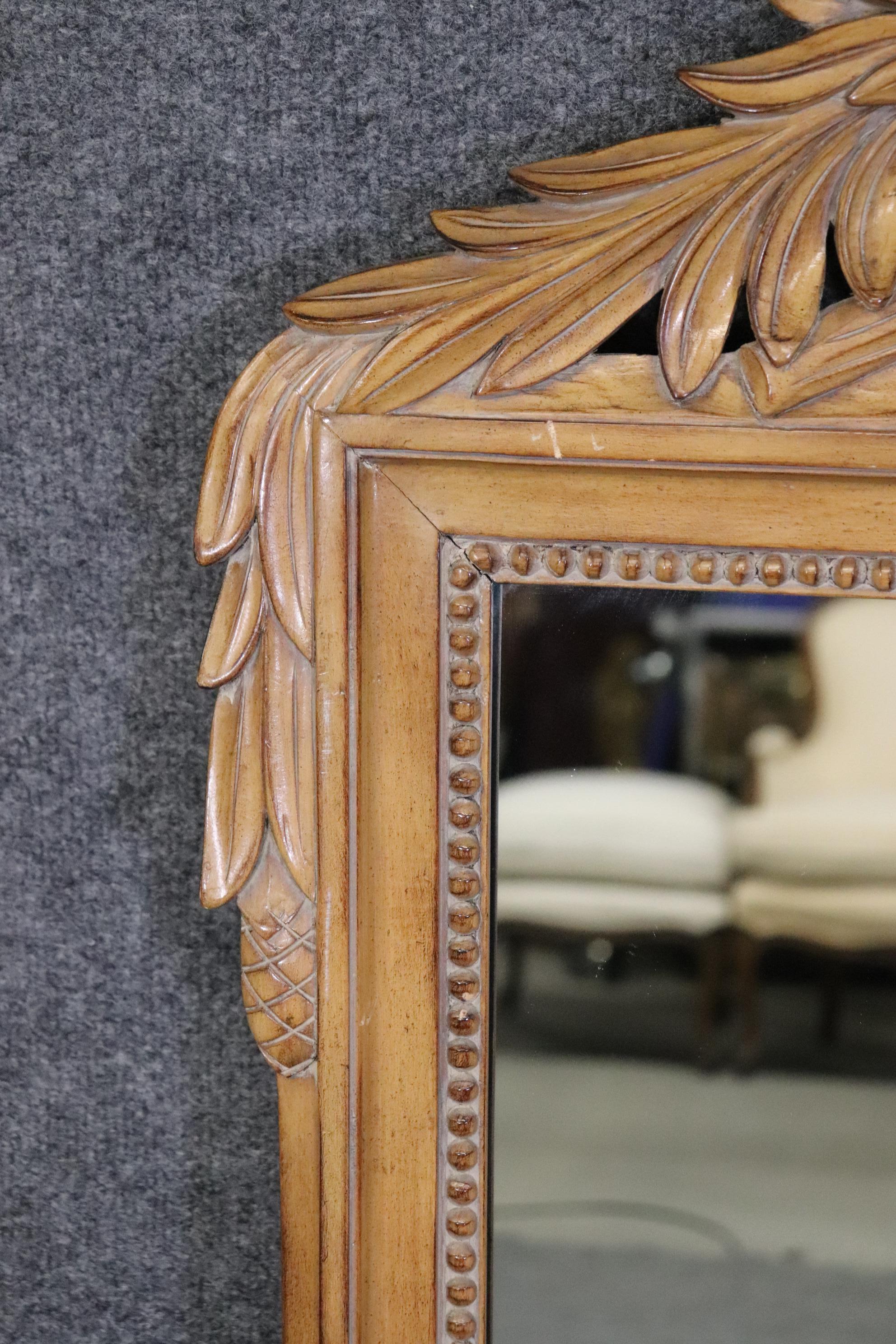 Vintage French Louis XV Style Carved Wall Hanging Mirror For Sale 1