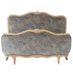 Vieux lit français de style Louis XV "Corbeille"