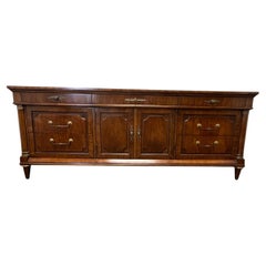 Commode française vintage de style Louis XV