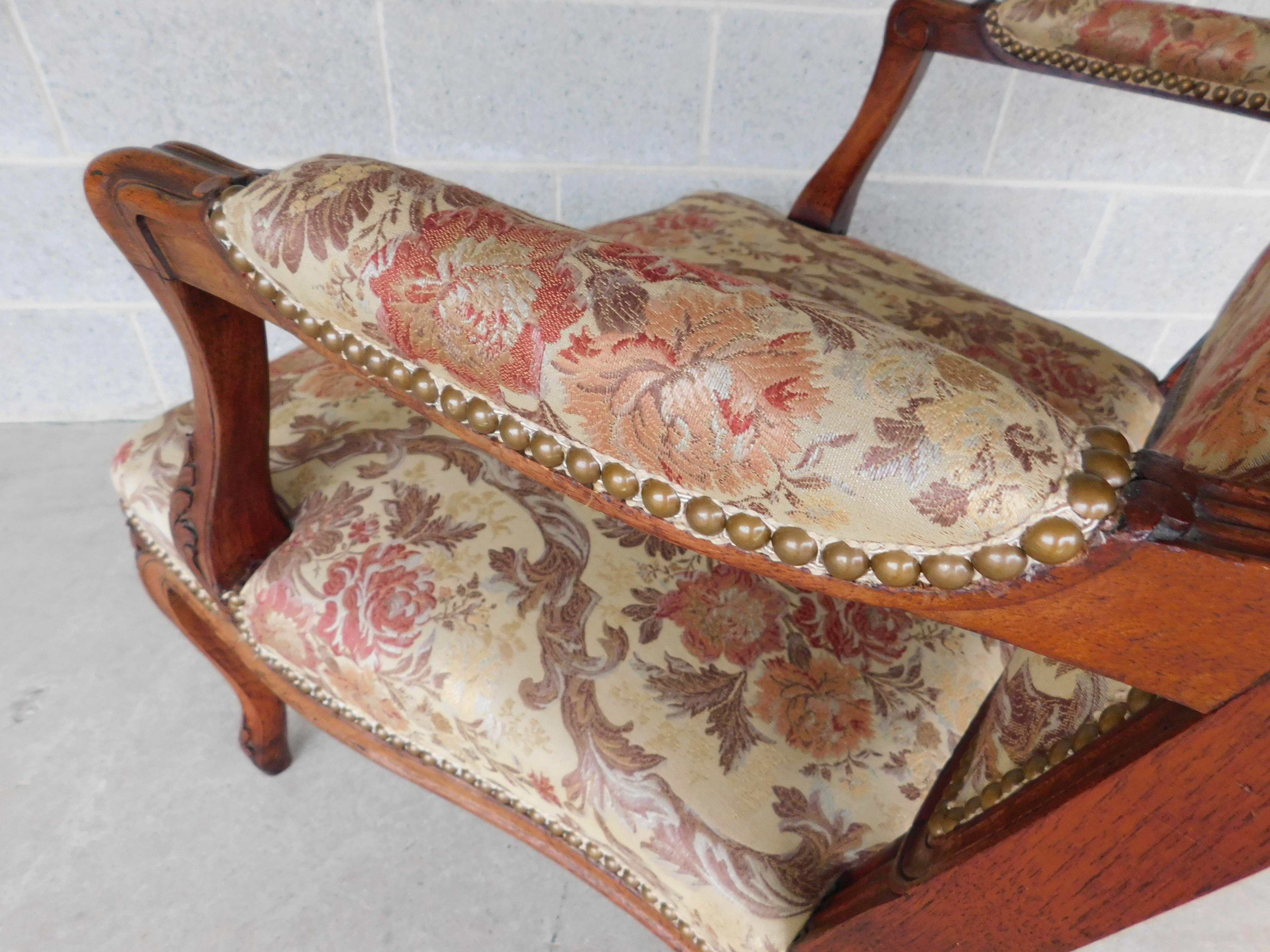 Vintage French Louis XV Style Fauteuil Chairs  - a Pair For Sale 8