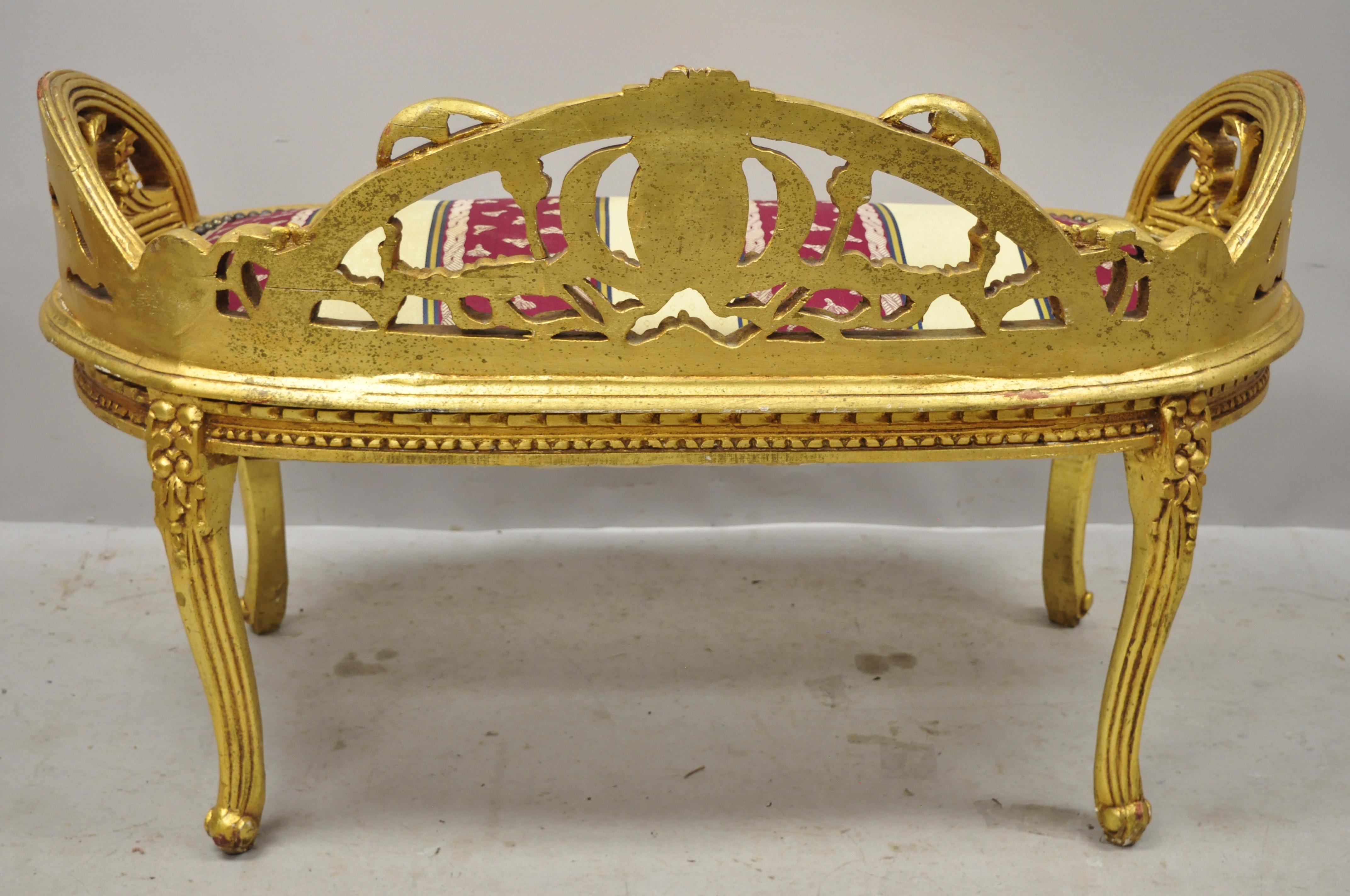 Vintage French Louis XV Style Gold Giltwood Kidney Shape Carved Vanity Bench 4