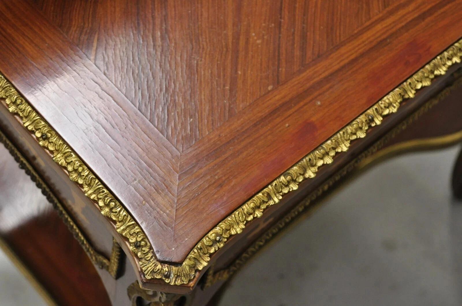 Vintage Französisch Louis XV Stil Intarsien Bronze Ormolu Kleine Schreibtisch im Angebot 5