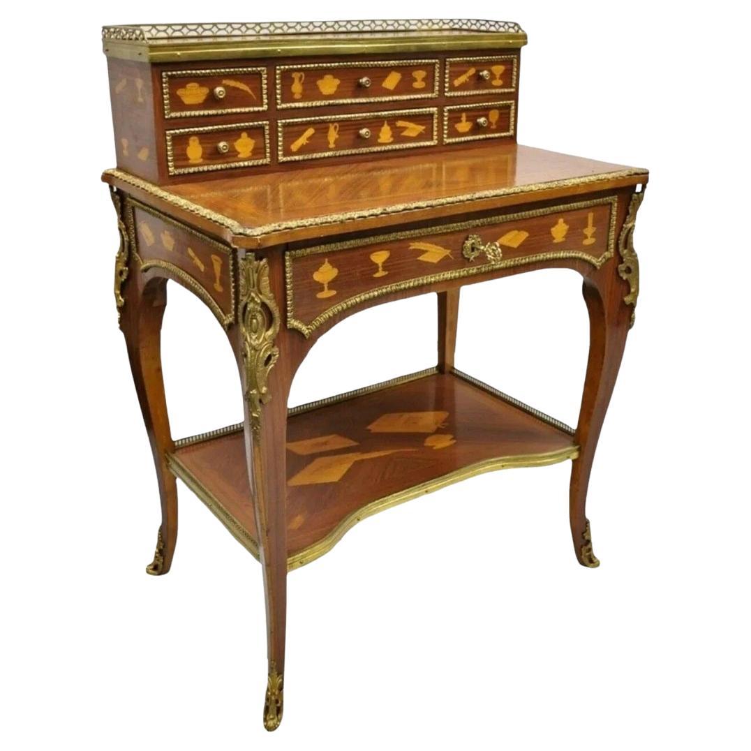 Vintage Französisch Louis XV Stil Intarsien Bronze Ormolu Kleine Schreibtisch im Angebot