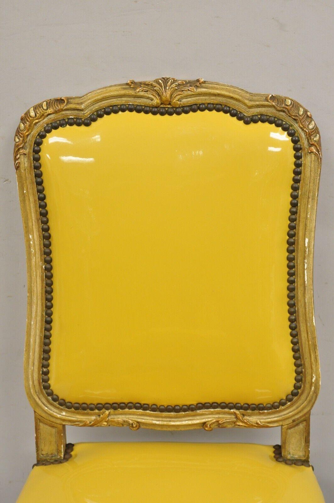 Chaises d'appoint de style Louis XV françaises sculptées et dorées, lot de 10 en vente 9