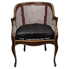Sedia lounge club francese d'epoca in stile Louis XV con lacca rossa e canna d'oro