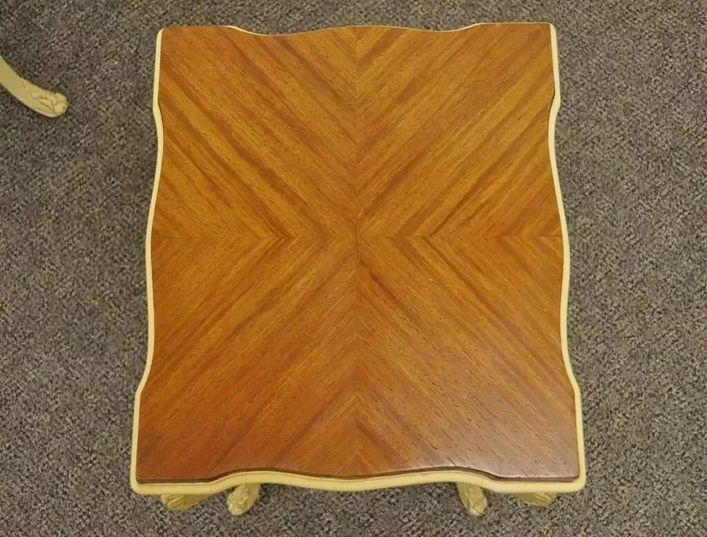 Wood Vintage French Louis XV Style Satinwood Inlay Nesting Side Tables - Set of 3 For Sale