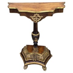 Table console vintage française de style Louis XV en noyer et bronze doré