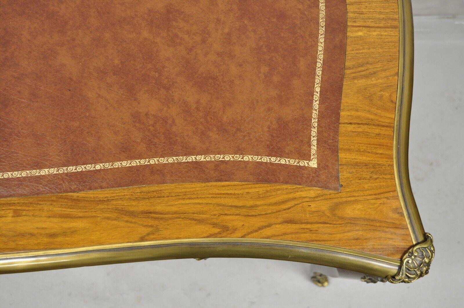 Vintage Französisch Louis XV Stil Nussbaum Leder Top Bronze Ormolu Schreibtisch im Angebot 5