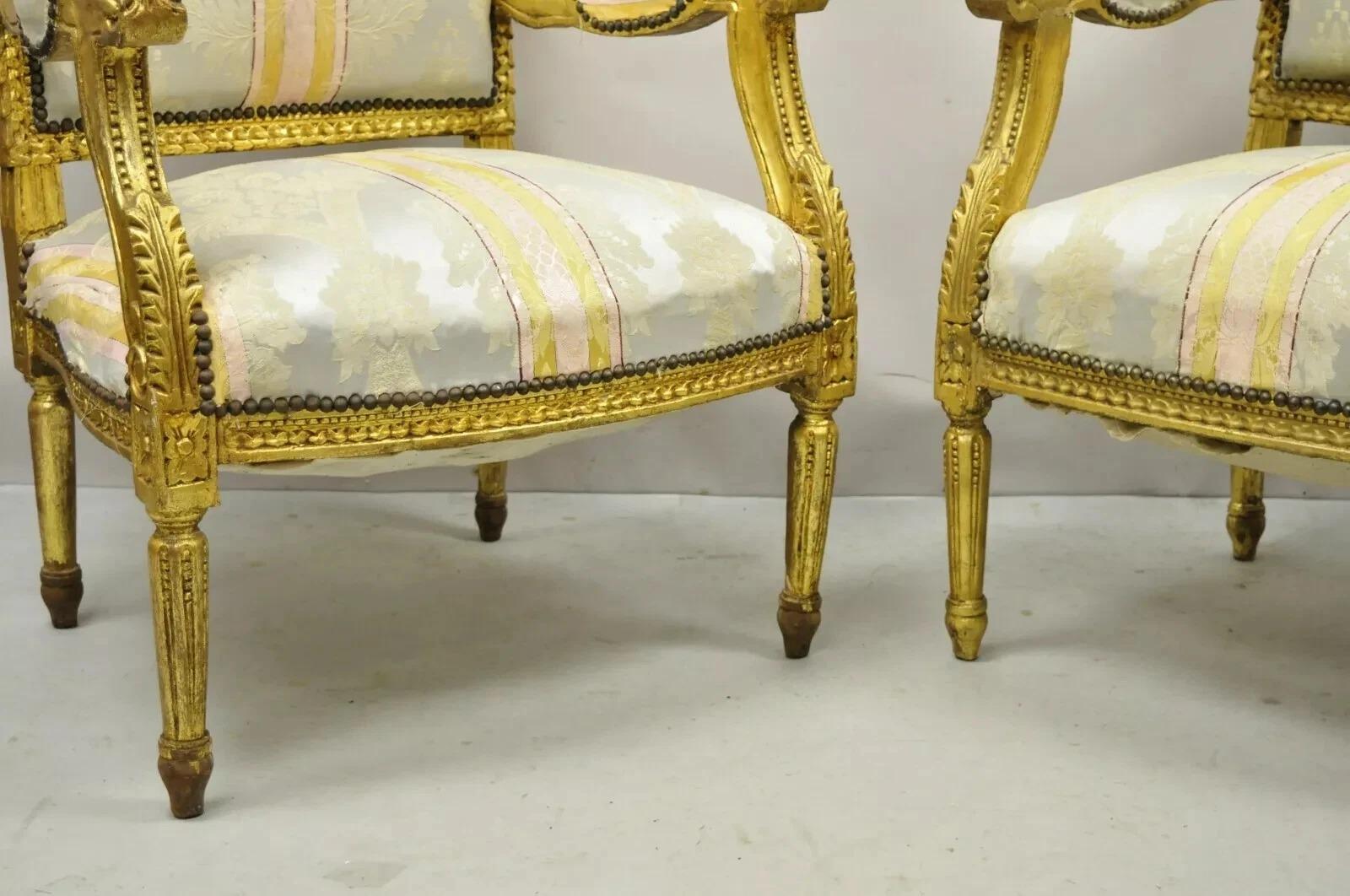 Vintage French Louis XVI Gold Giltwood Upholstered Lounge Chairs (B) - a Pair In condizioni buone in vendita a Philadelphia, PA