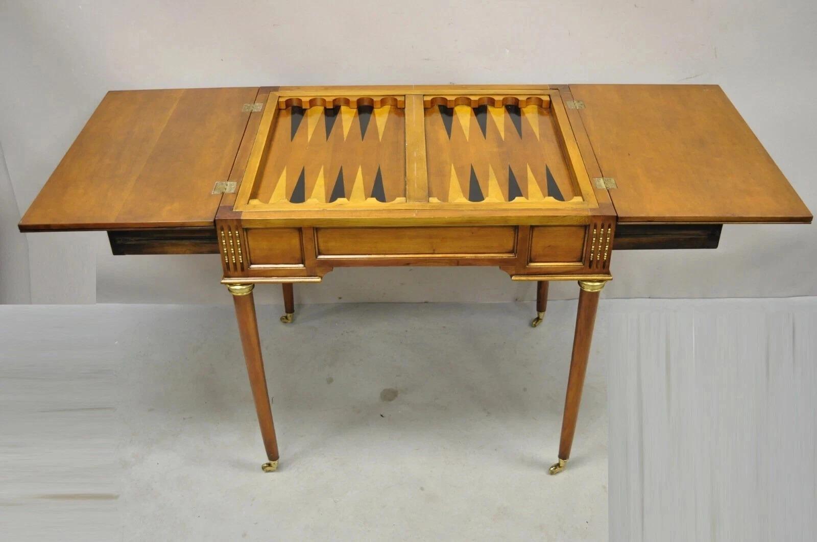Vintage Französisch Louis XVI Stil Kirsche Holz Flip Top Backgammon Kartenspiel Tisch im Zustand „Gut“ im Angebot in Philadelphia, PA