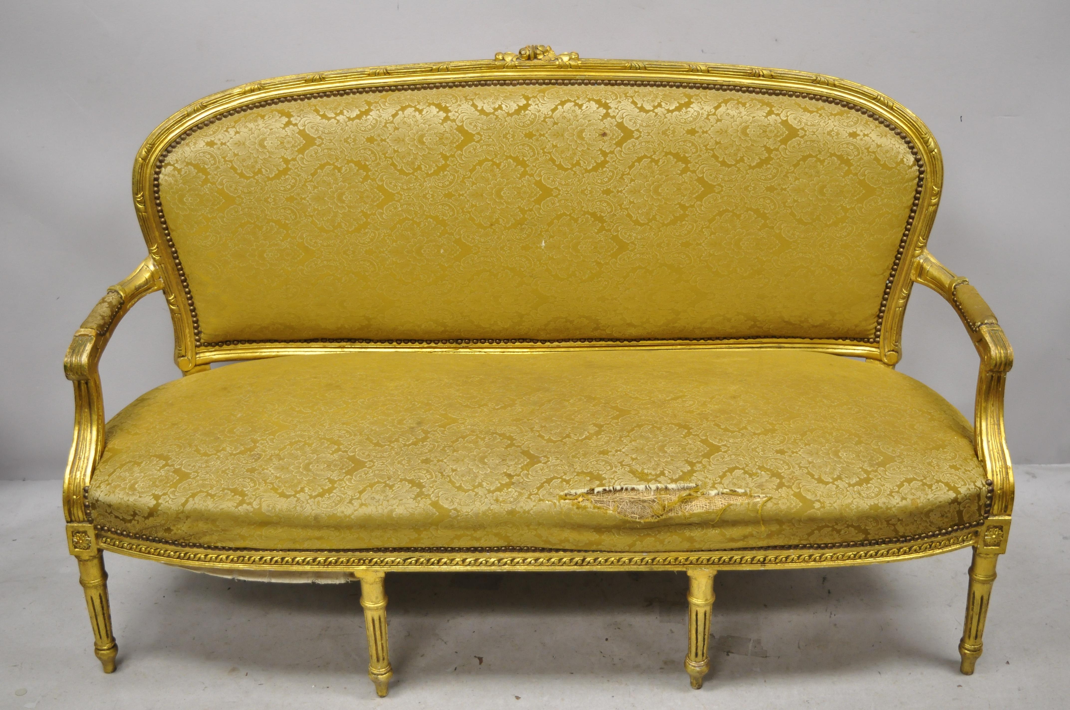 Canapé Loveseat de style Louis XVI français à 6 pieds en feuilles d'or 7