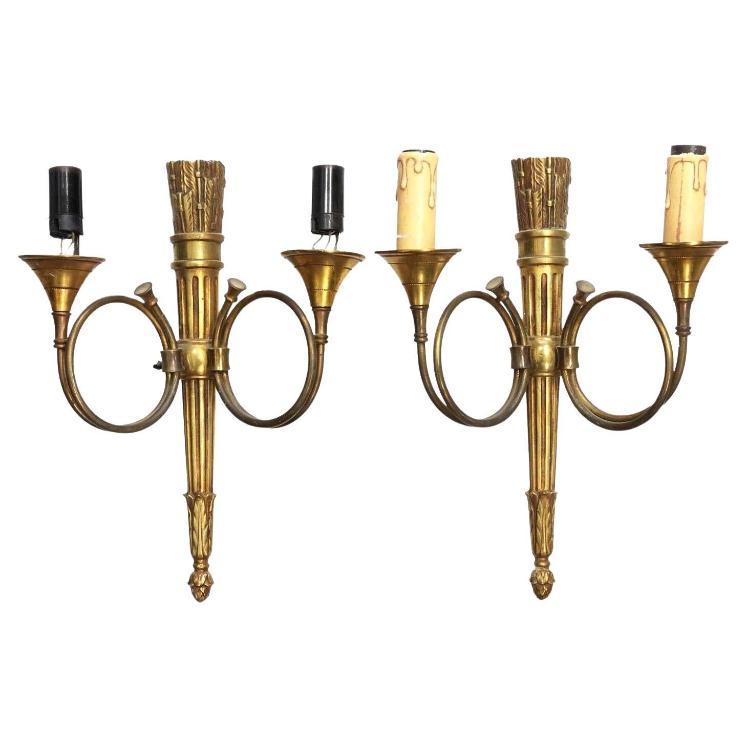 Vintage French Louis XVI Style Hunting Horn Gilt Metal 2-Lt Sconces, a Pair For Sale