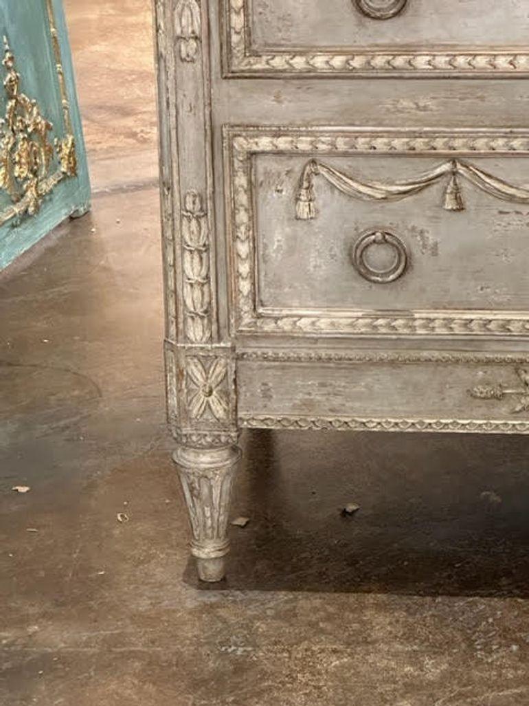 Gorgeous vintage French Louis XVI style painted commode. Featuring a beautiful patina and pretty carvings. Very special!!