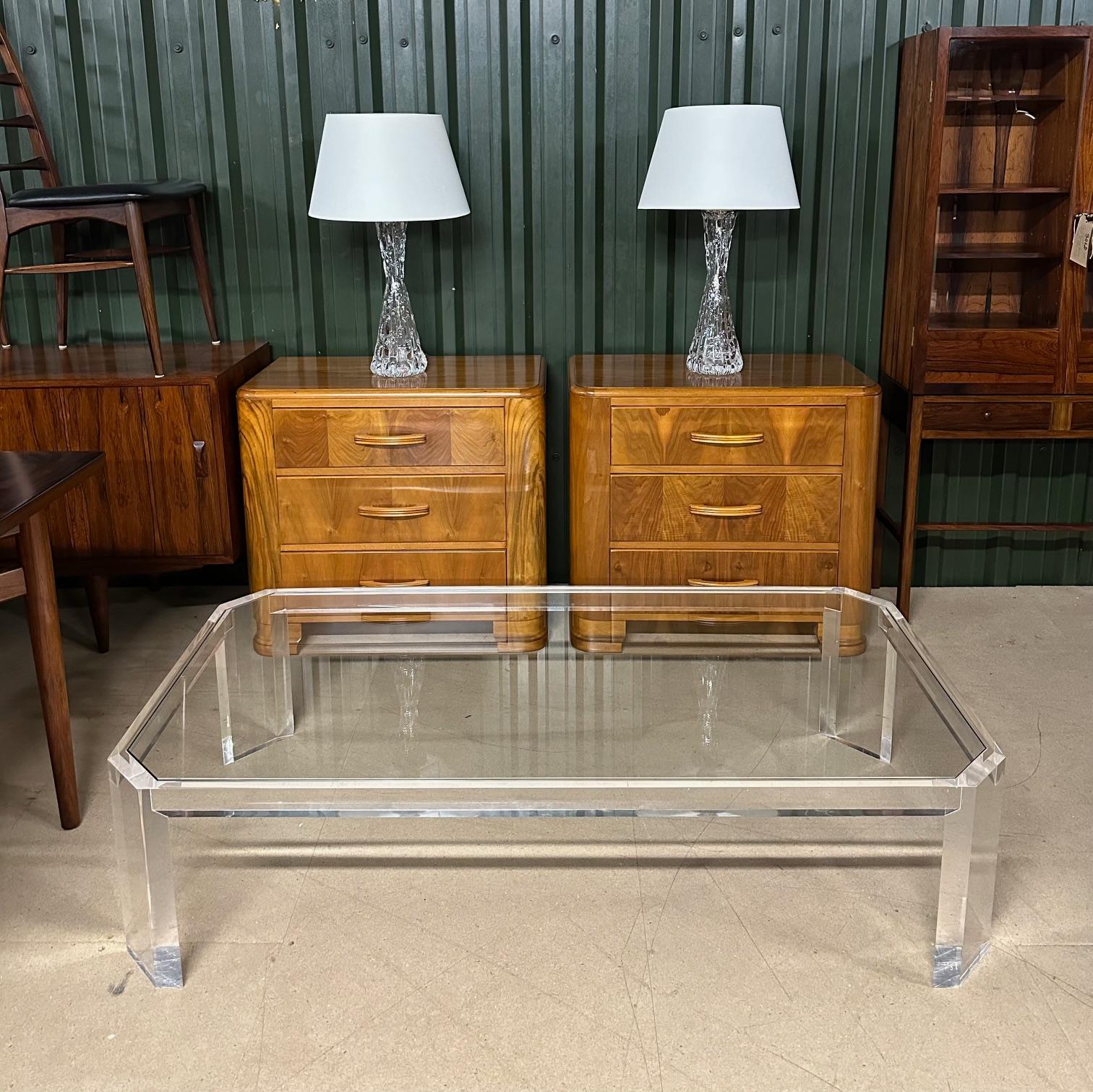 Vintage French Lucite Coffee Table by David Lange In Good Condition For Sale In London, GB