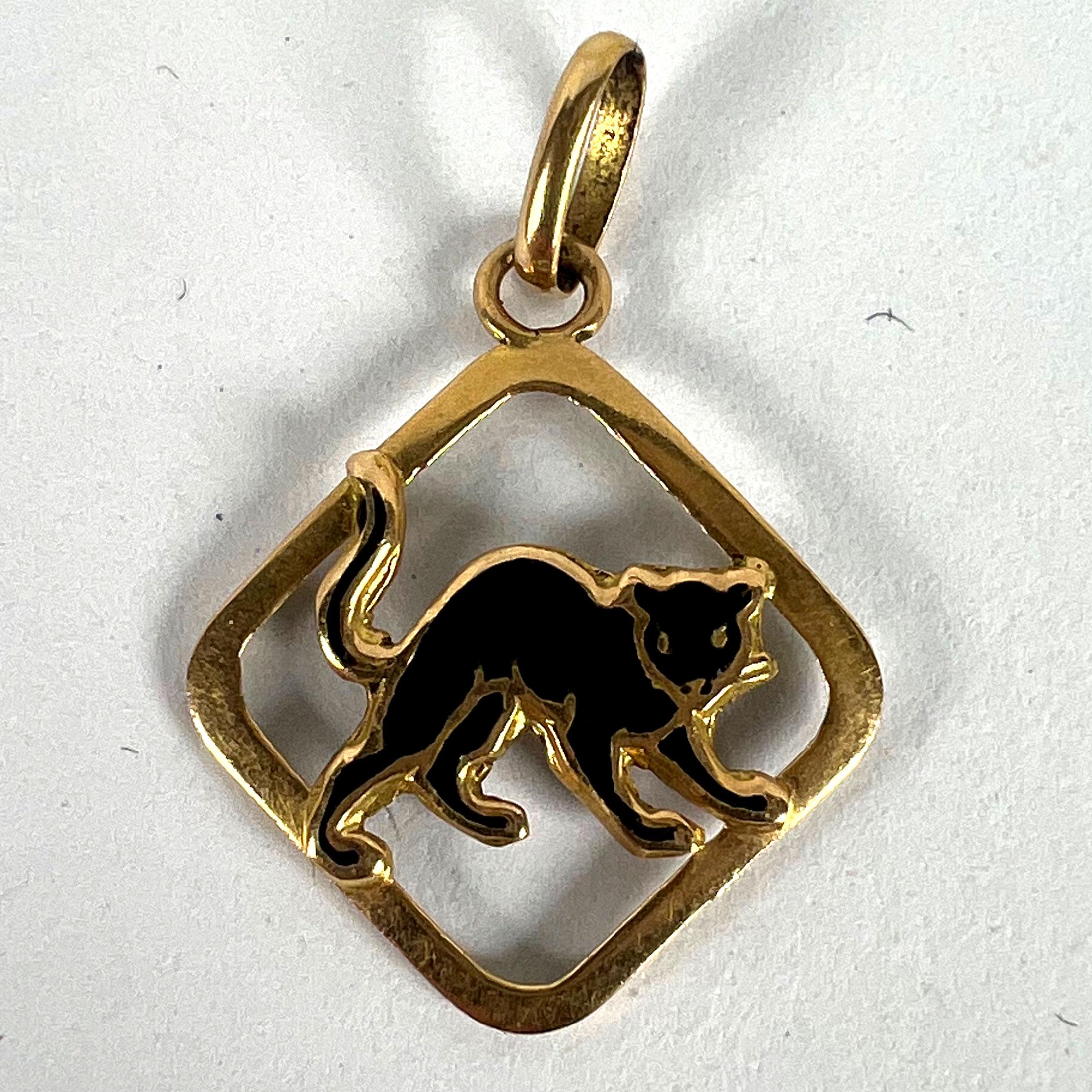 Colgante de oro amarillo de 18 quilates con amuleto de gato negro de la suerte francés vintage en venta 6