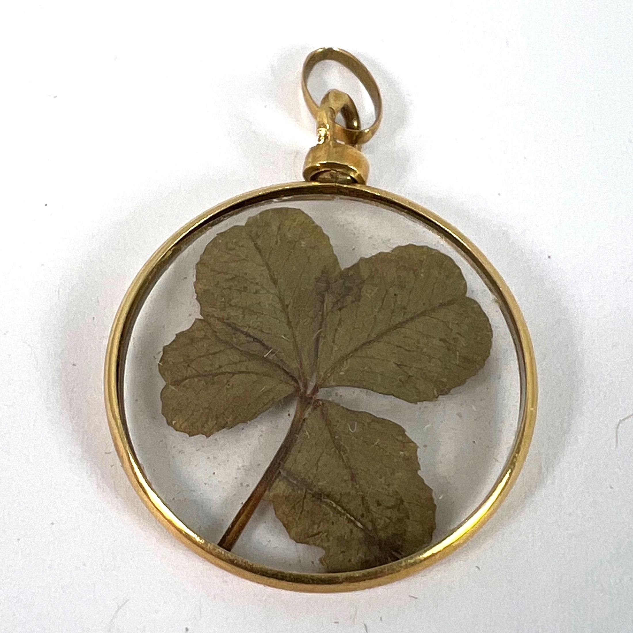 Colgante de oro amarillo de 18 quilates Trébol de Cuatro Hojas de la Suerte Francés Vintage en venta 9