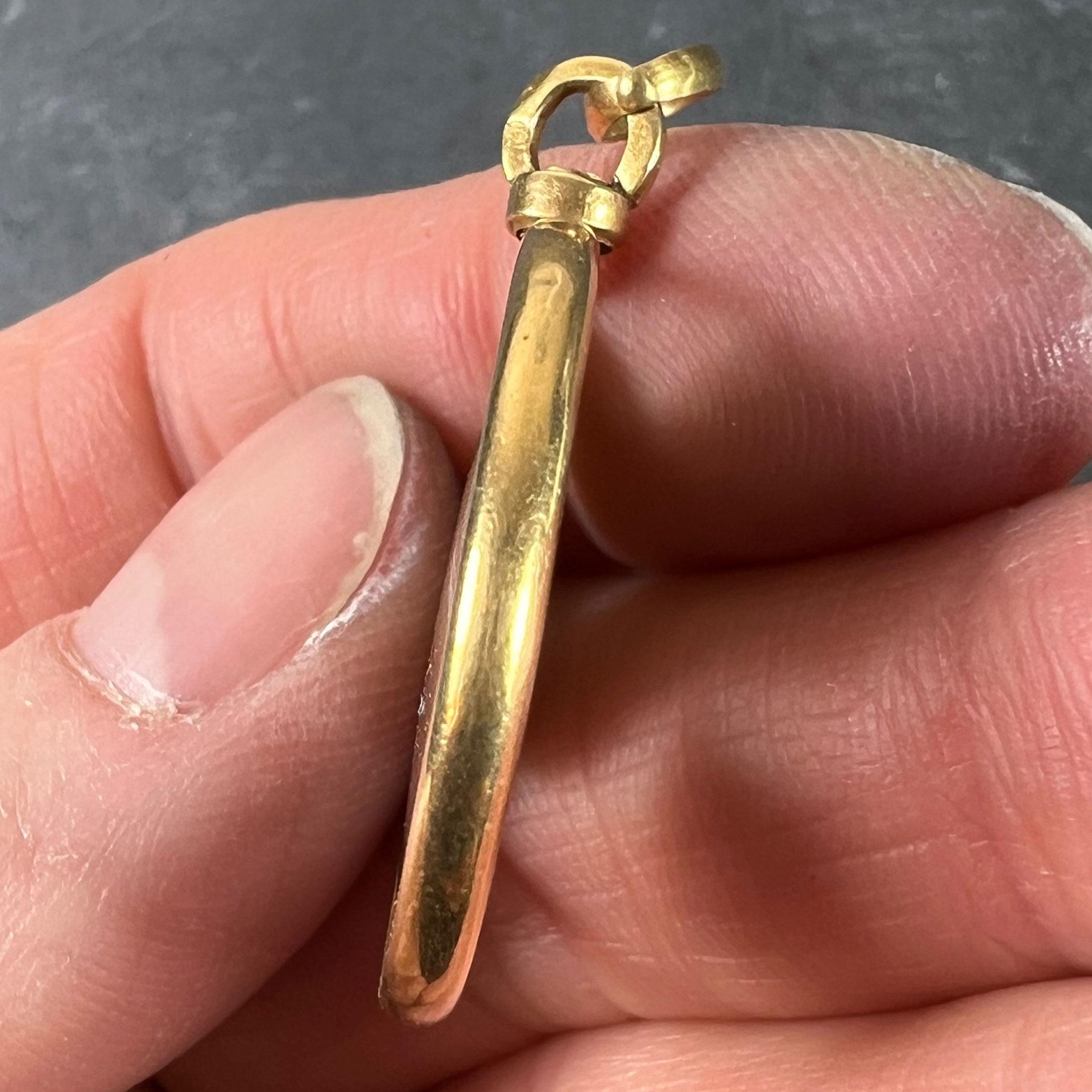 Colgante de oro amarillo de 18 quilates Trébol de Cuatro Hojas de la Suerte Francés Vintage en venta 4