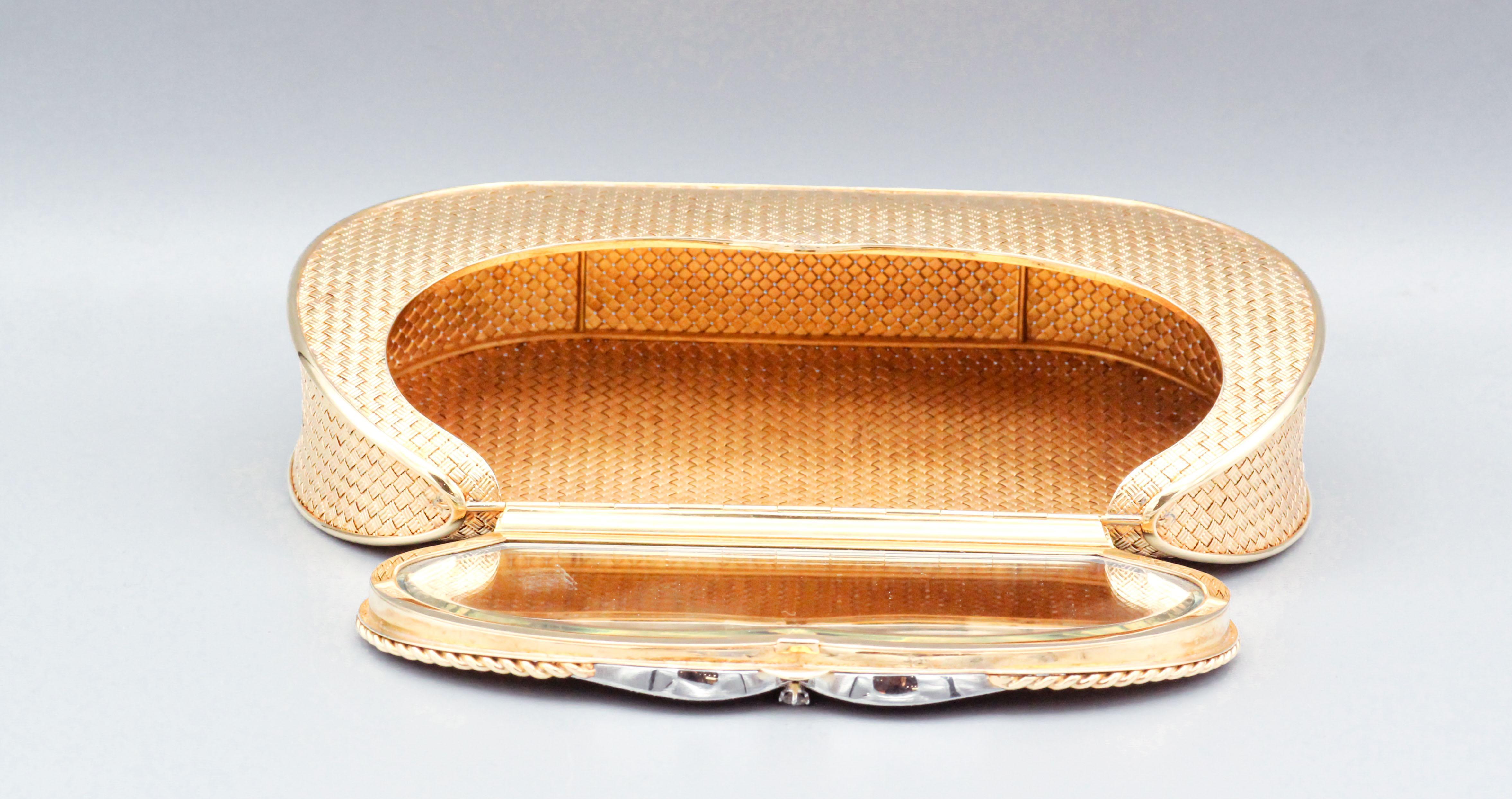 Vintage French-Made Diamond Platinum 18k Gold Basket Weave Clutch Purse For Sale 5