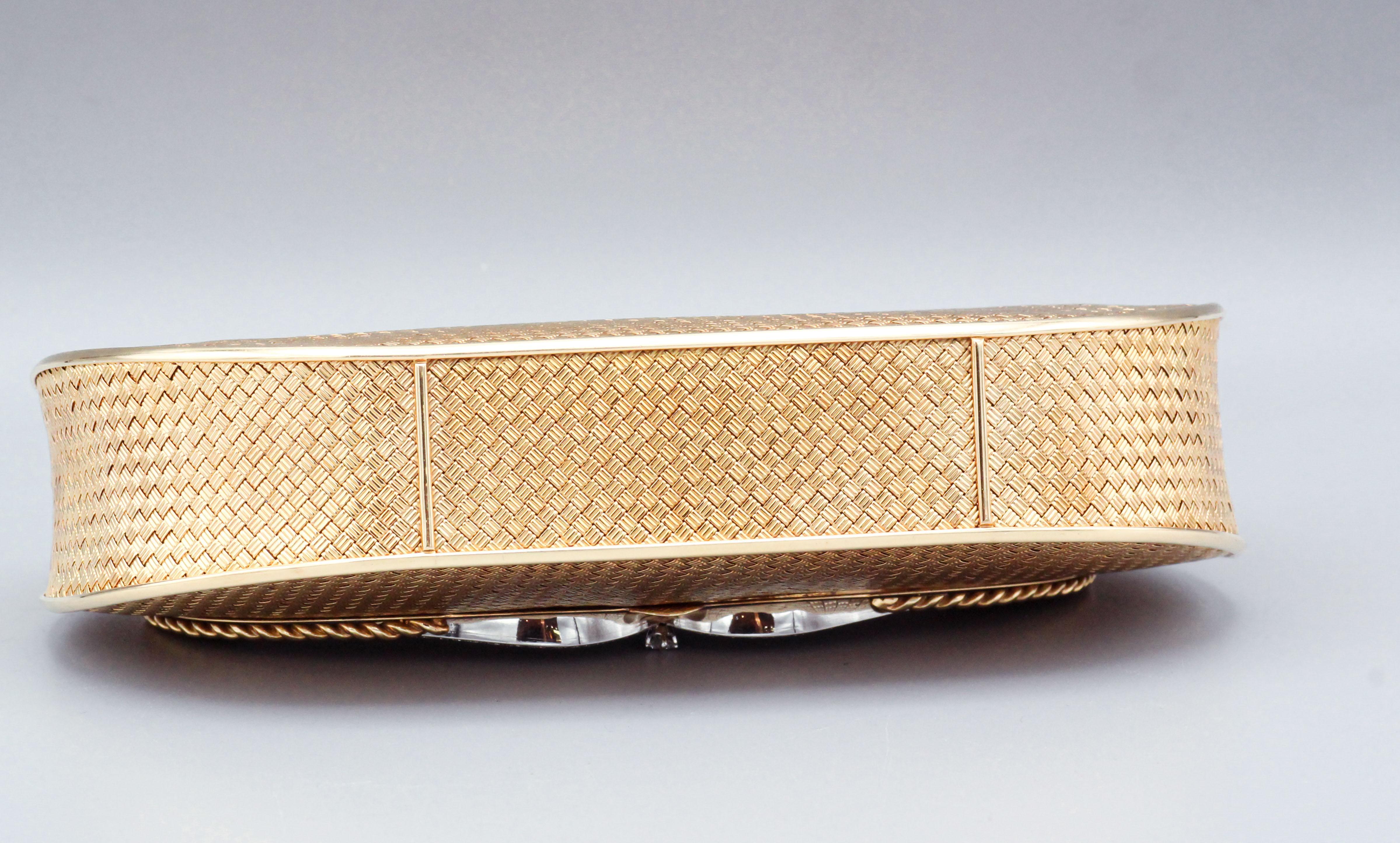 Vintage French-Made Diamond Platinum 18k Gold Basket Weave Clutch Purse For Sale 2