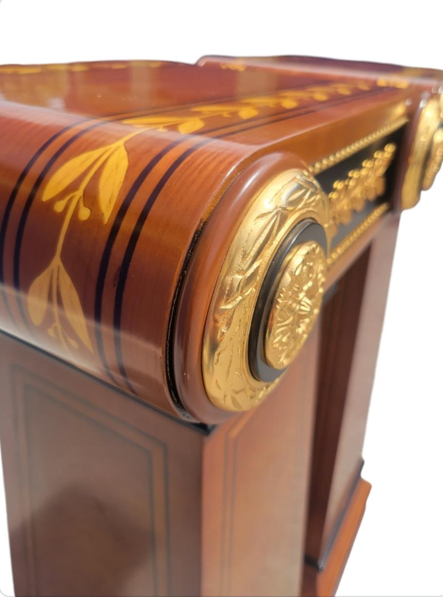 20th Century Vintage French Mahogany Ormolou Inlaid Ornamental Louis XVI Pedestal Columns For Sale