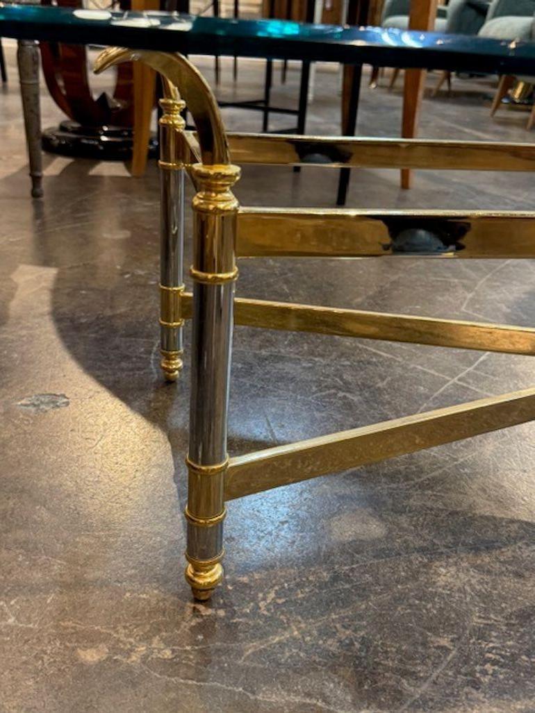 Vintage Französisch Maision Jansen Stil Messing, Chrom und Glas Couchtisch im Angebot 1