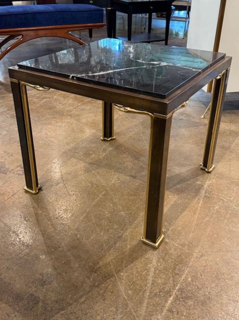 Vintage Französisch Maison Jansen Messing und Marmor Beistelltisch im Angebot 1