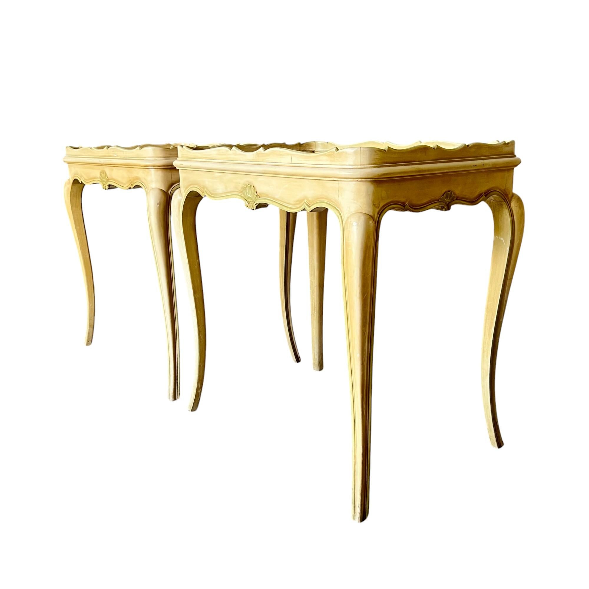 Inconnu Paire de tables d'appoint en bois à plateau de marbre, vintage français en vente