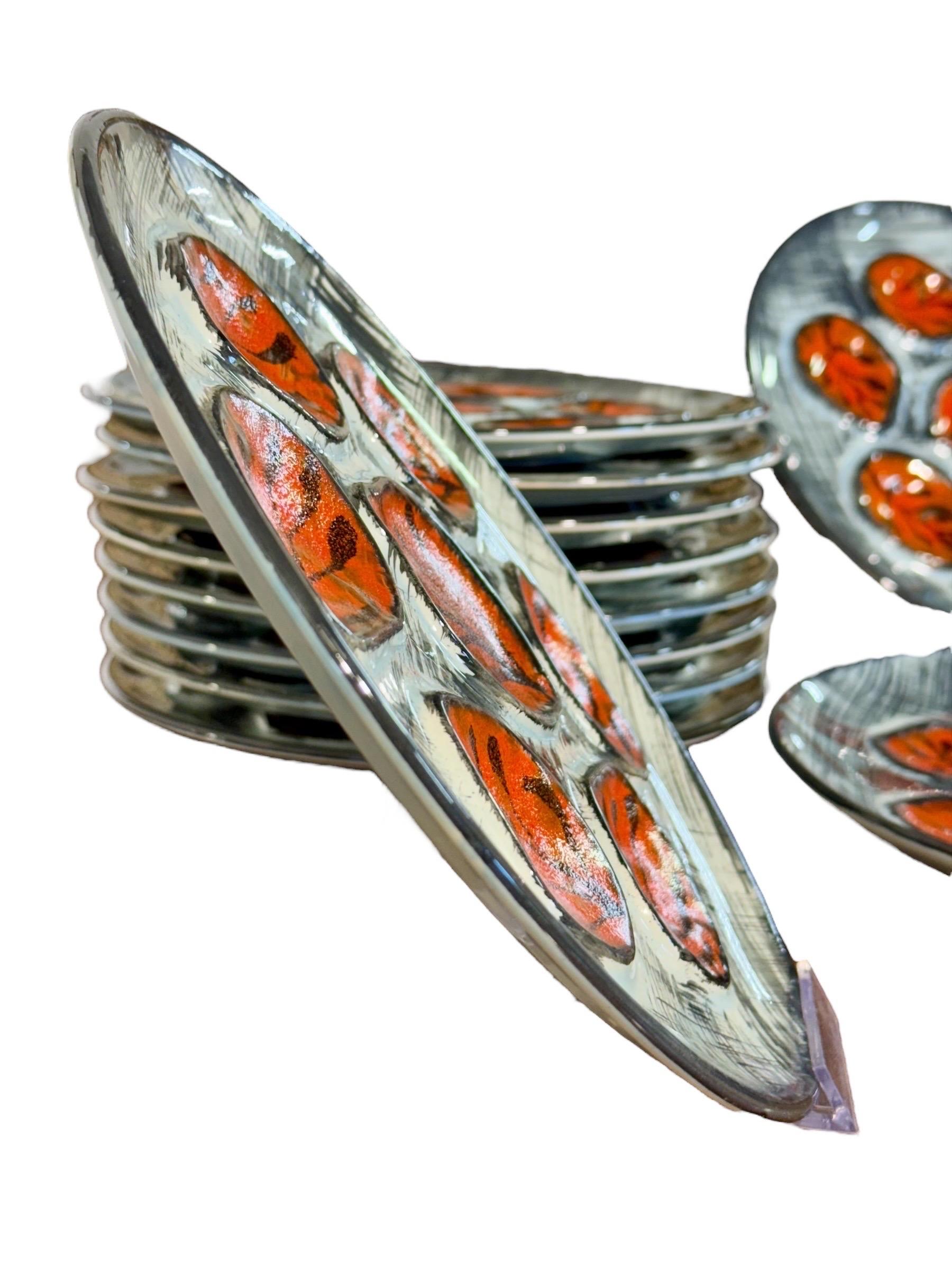 Vintage French M.B.F.A. Pornic Oyster Service, 12 Plates & Platter For Sale 6