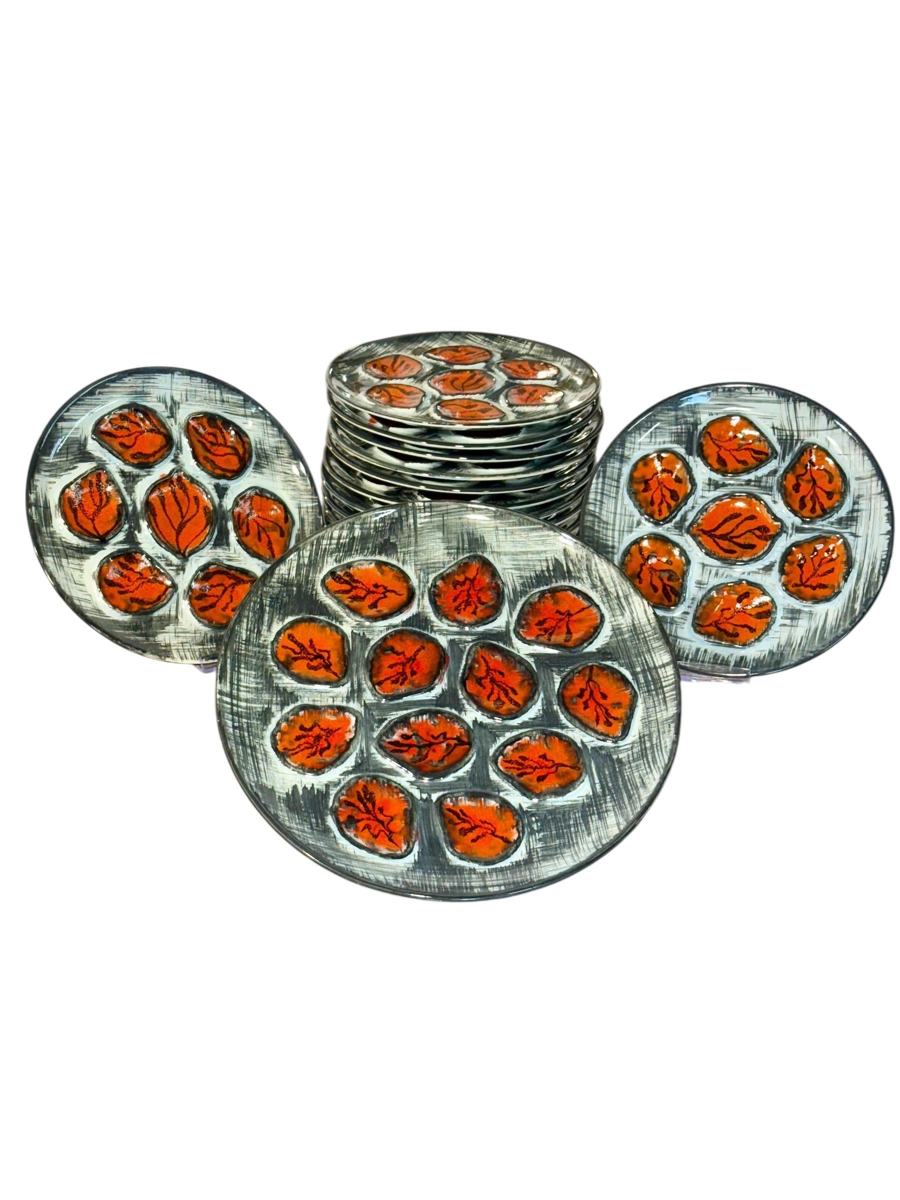 Faience Vintage French M.B.F.A. Pornic Oyster Service, 12 Plates & Platter For Sale