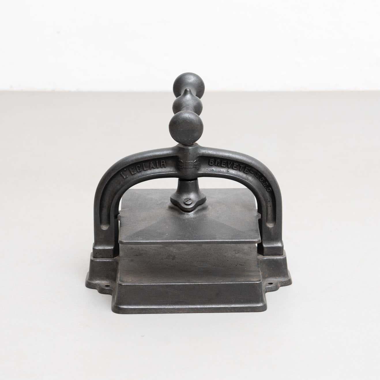 Rustico Pressa da stampa francese in metallo vintage, circa 1930 in vendita