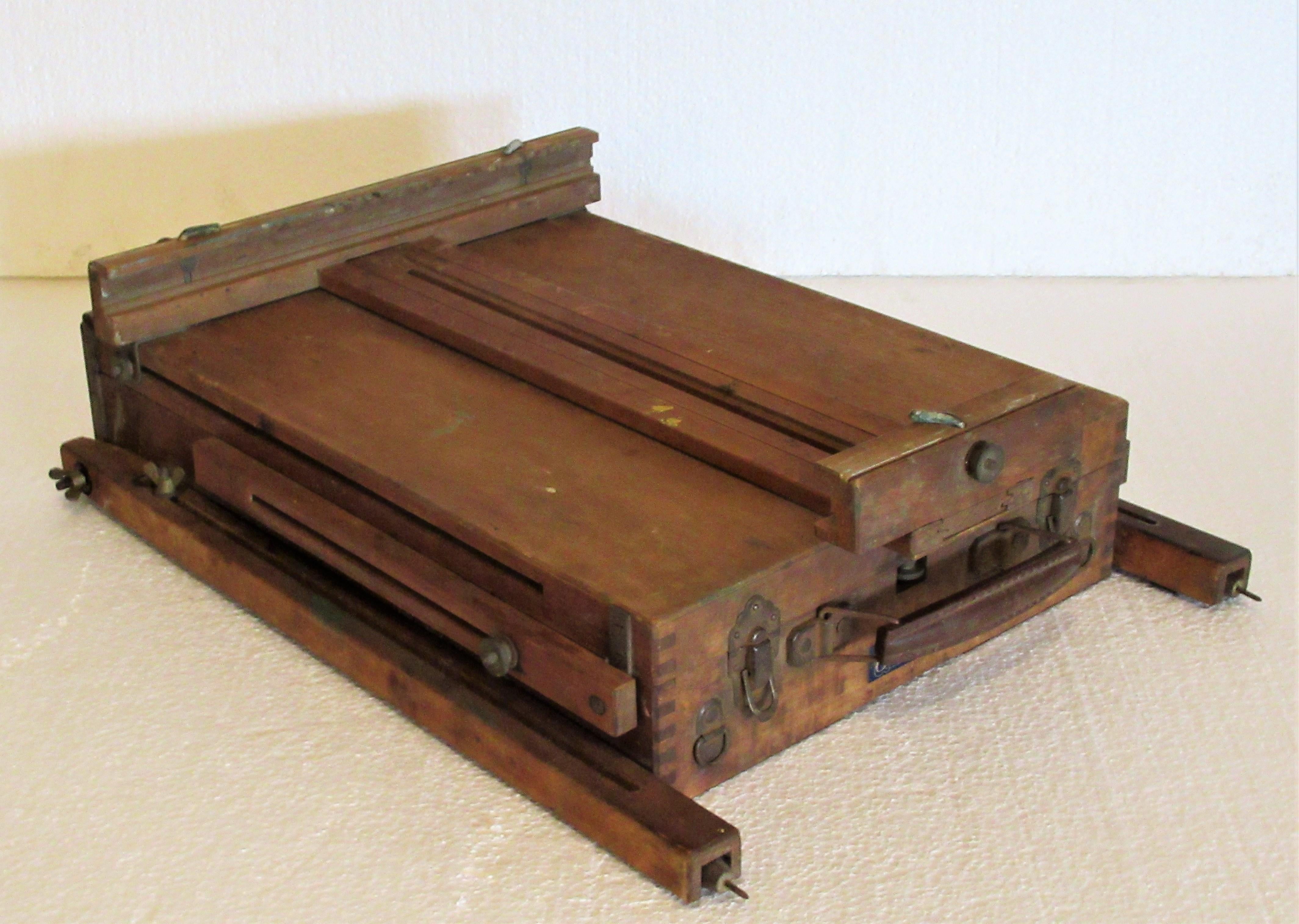 Vintage French Metamorphic Traveling Painters Box Easel 4