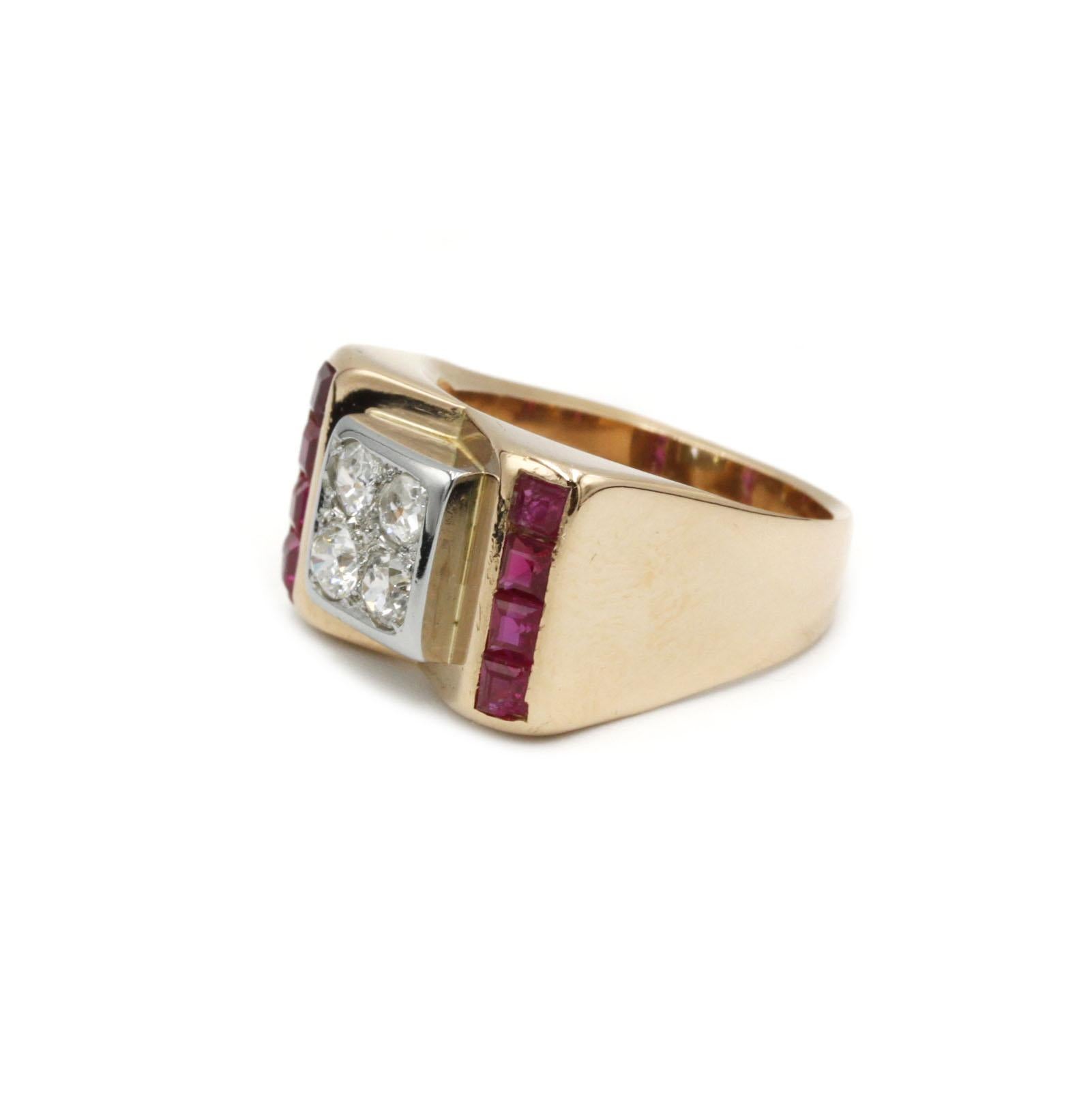 Bague française du milieu du siècle dernier en or jaune 18 carats de style débardeur avec diamants et rubis en vente 3