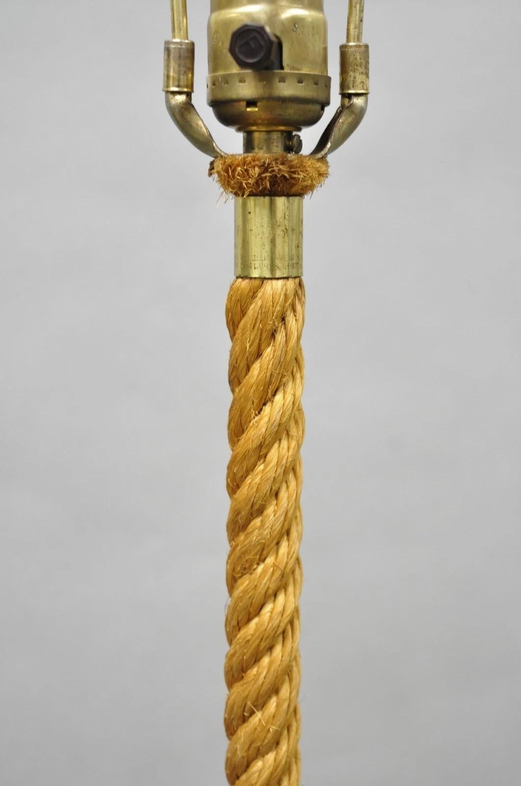 Lámpara de pie vintage francesa de mediados del siglo XX Audoux Minet Style Coil Lasso Rope en venta 2