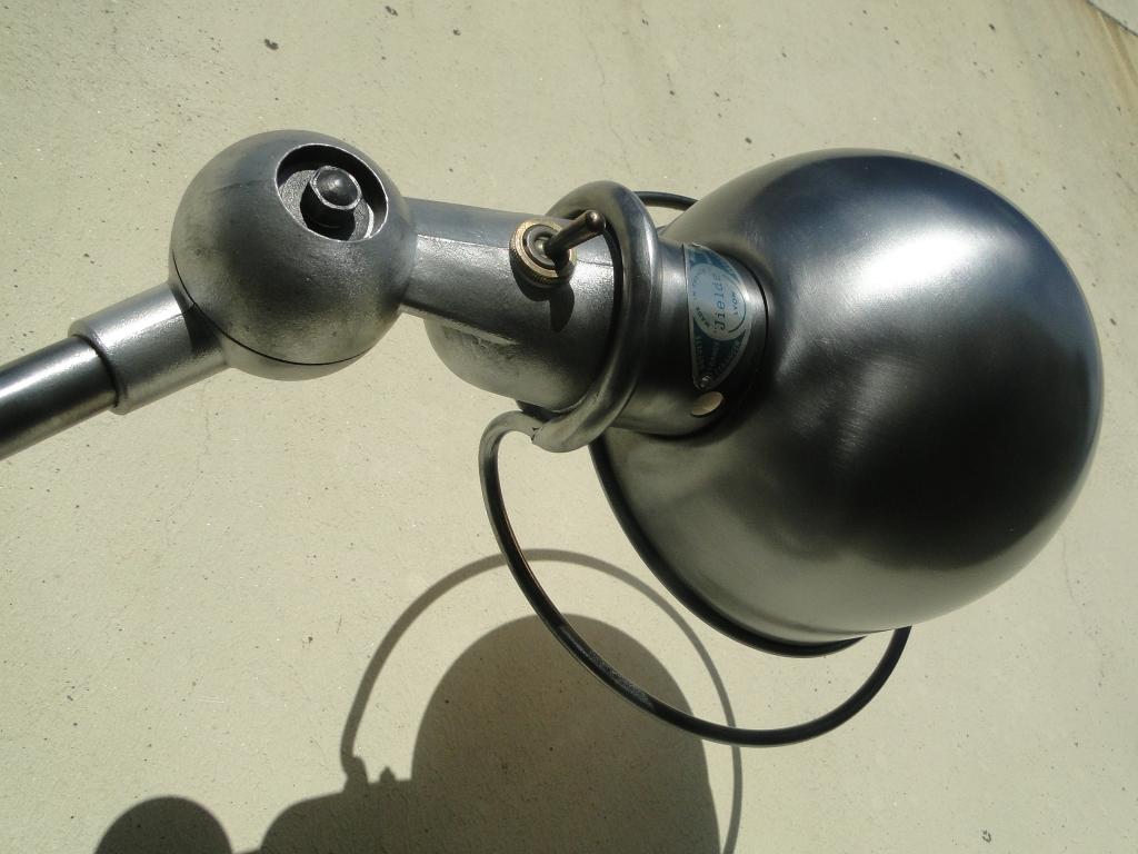 Jean Louis Domecq Jielde Vintage French  Industrial 3 Arms  Reading Desk Lamp  In Good Condition For Sale In Lège Cap Ferret, FR