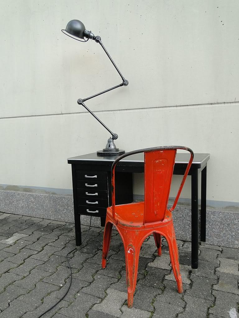 Appliqué Jean Louis Domecq JIelde  French Modernist Industrial  3 Arms  Reading Desk Lamp For Sale