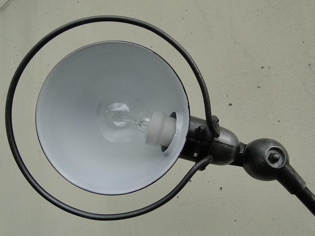 Français JL Domecq Jielde  Industrialiste français  Graphit à 3 bras  Lampe de bureau de lecture en vente