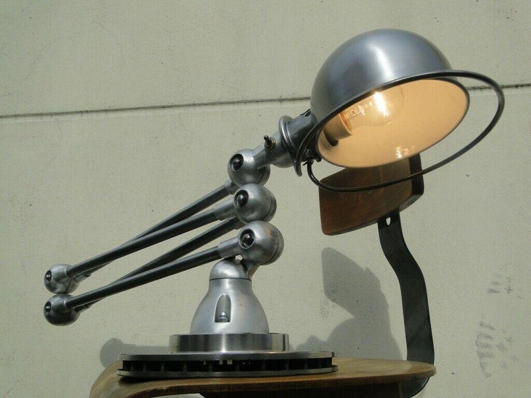 Vintage French Modernist Industrial Jielde 4 Arms Brushed floor Lamp 1950 In Good Condition For Sale In Bordeaux, FR