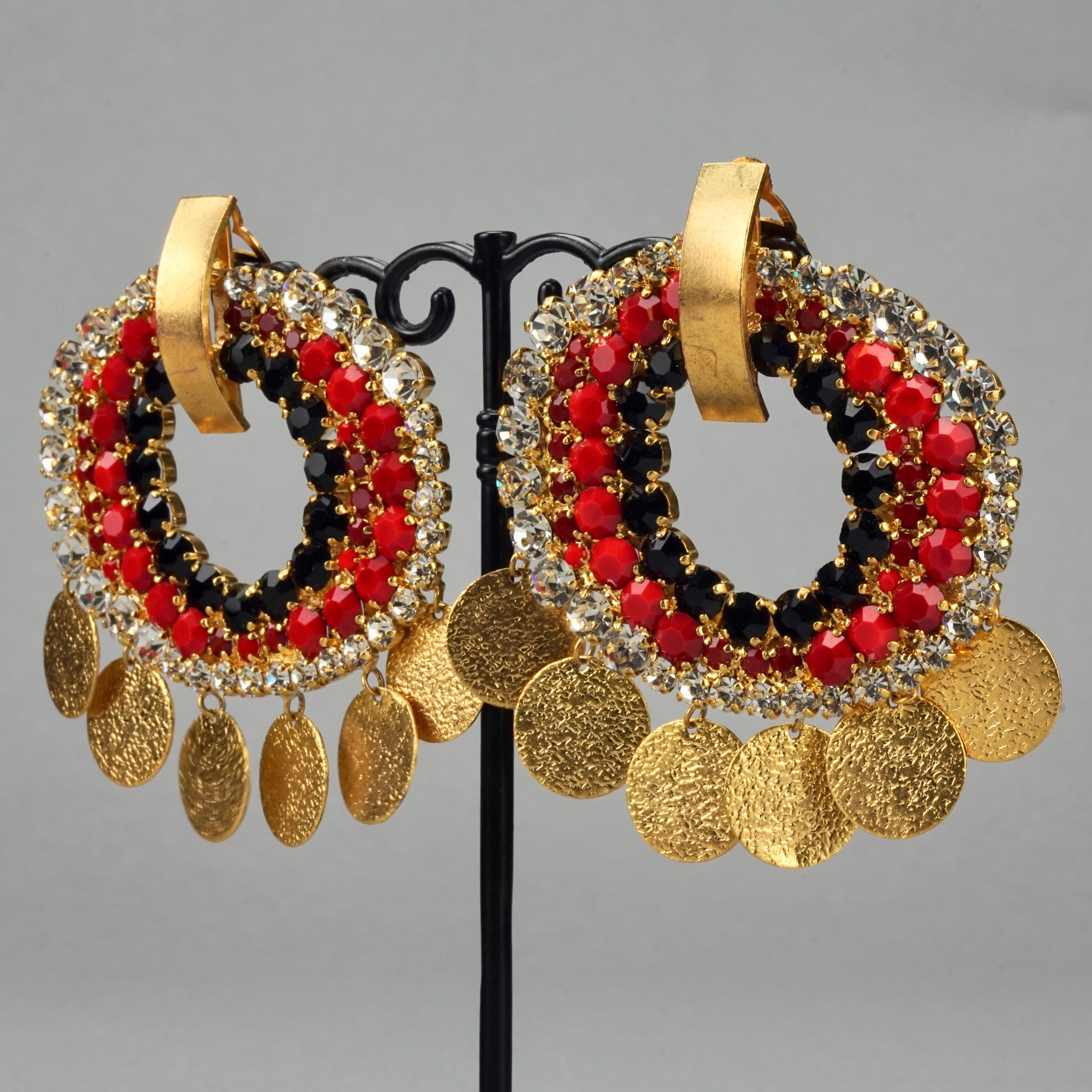 Vintage French Mogul Rhinestone Disc Charm Creole Hoop Earrings In Excellent Condition In Kingersheim, Alsace