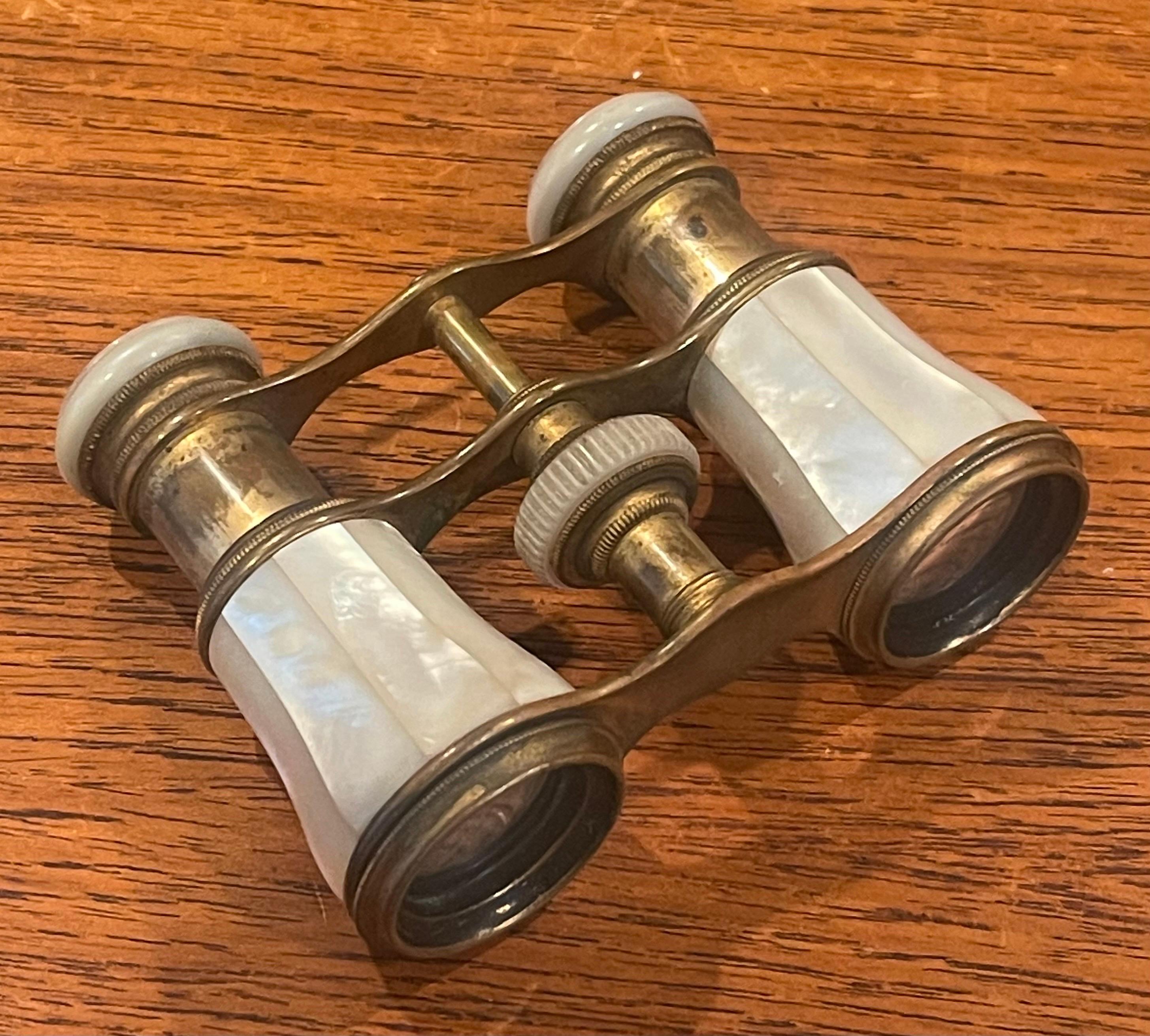 Vintage French Mother-of-Pearl and Brass Opera Glasses by LeClaire of Paris In Good Condition In San Diego, CA
