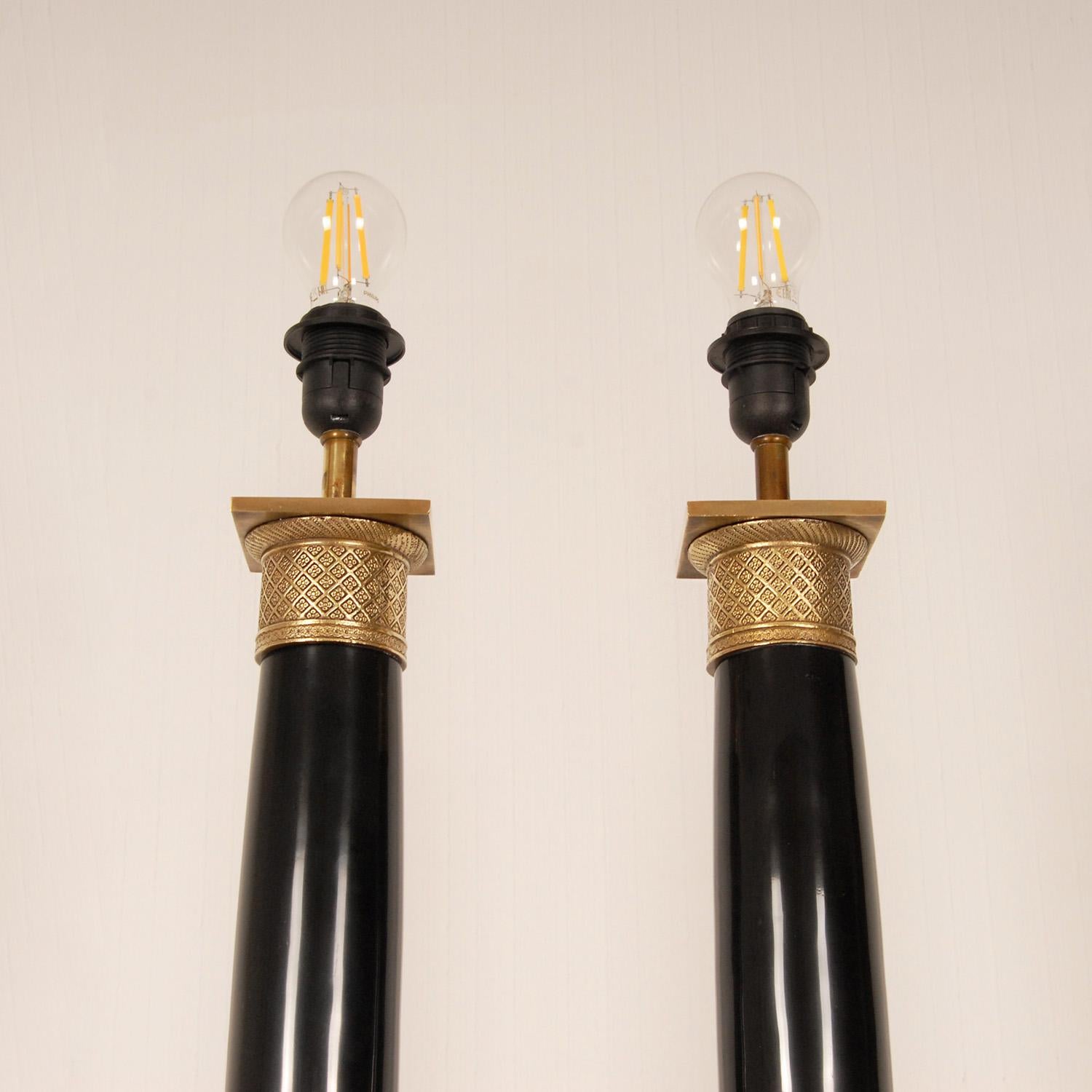 Mid-Century Modern Vintage French Napoleonic Lamps Black Marble Gold Gilt Bronze Table Lamps a pair