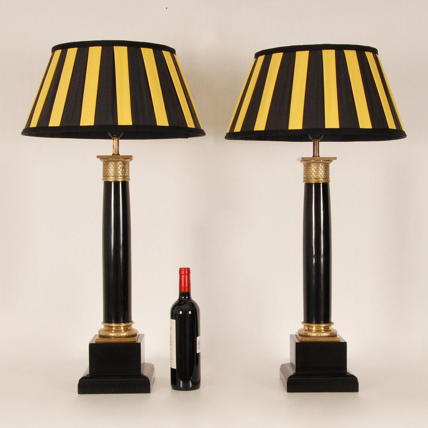 Vintage French Napoleonic Lamps Black Marble Gold Gilt Bronze Table Lamps a pair In Good Condition In Wommelgem, VAN
