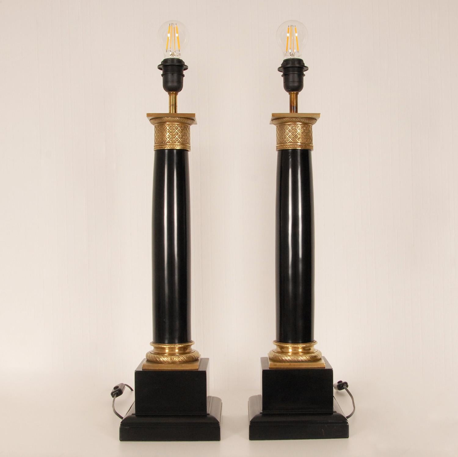 Vintage French Napoleonic Lamps Black Marble Gold Gilt Bronze Table Lamps a pair 3