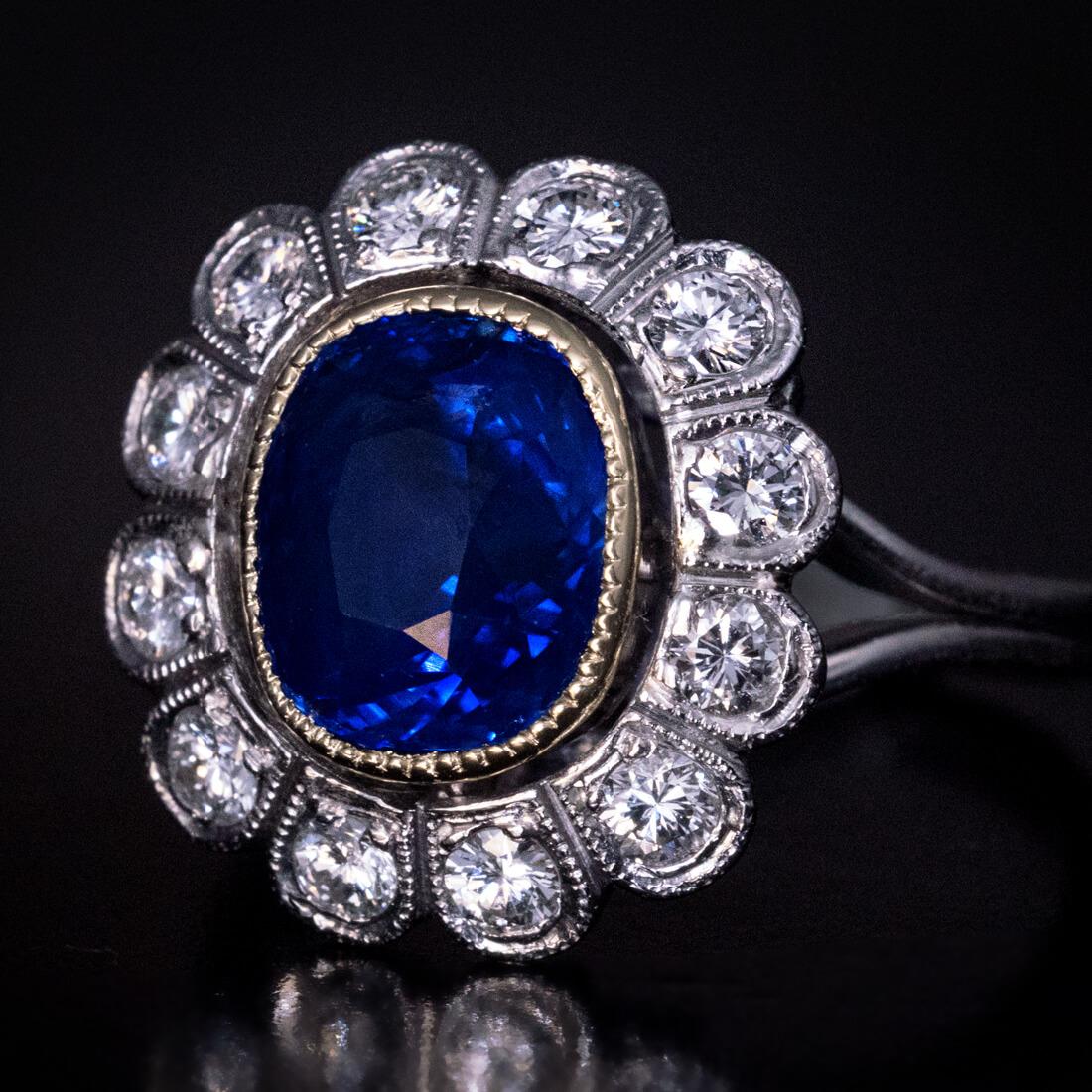Vintage French Natural Ceylon Sapphire Diamond Gold Platinum Engagement Ring In Excellent Condition In Chicago, IL