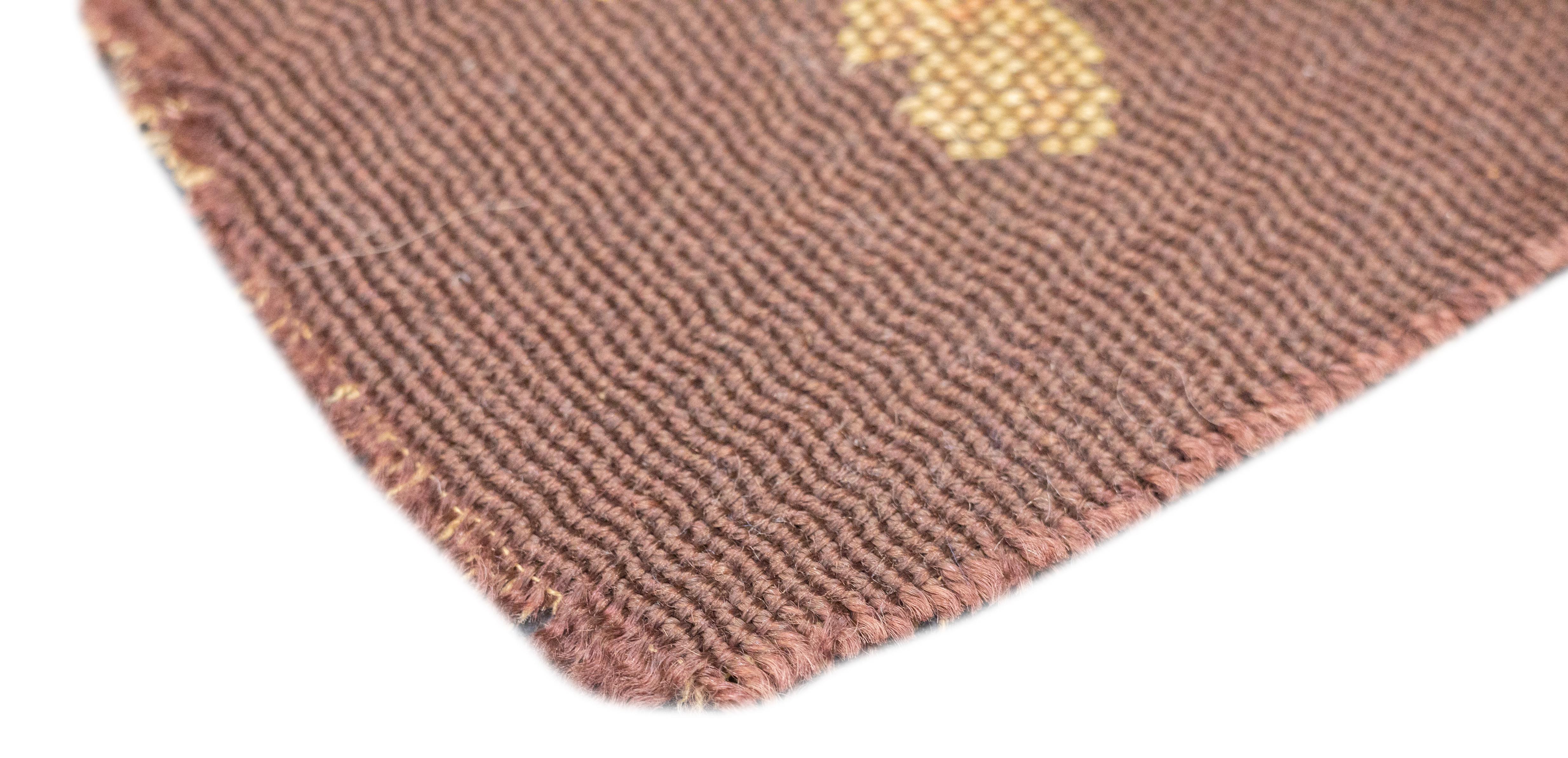 Vintage French Needle Point Rug 1'1'' x 1'2'' In Good Condition For Sale In New York, NY