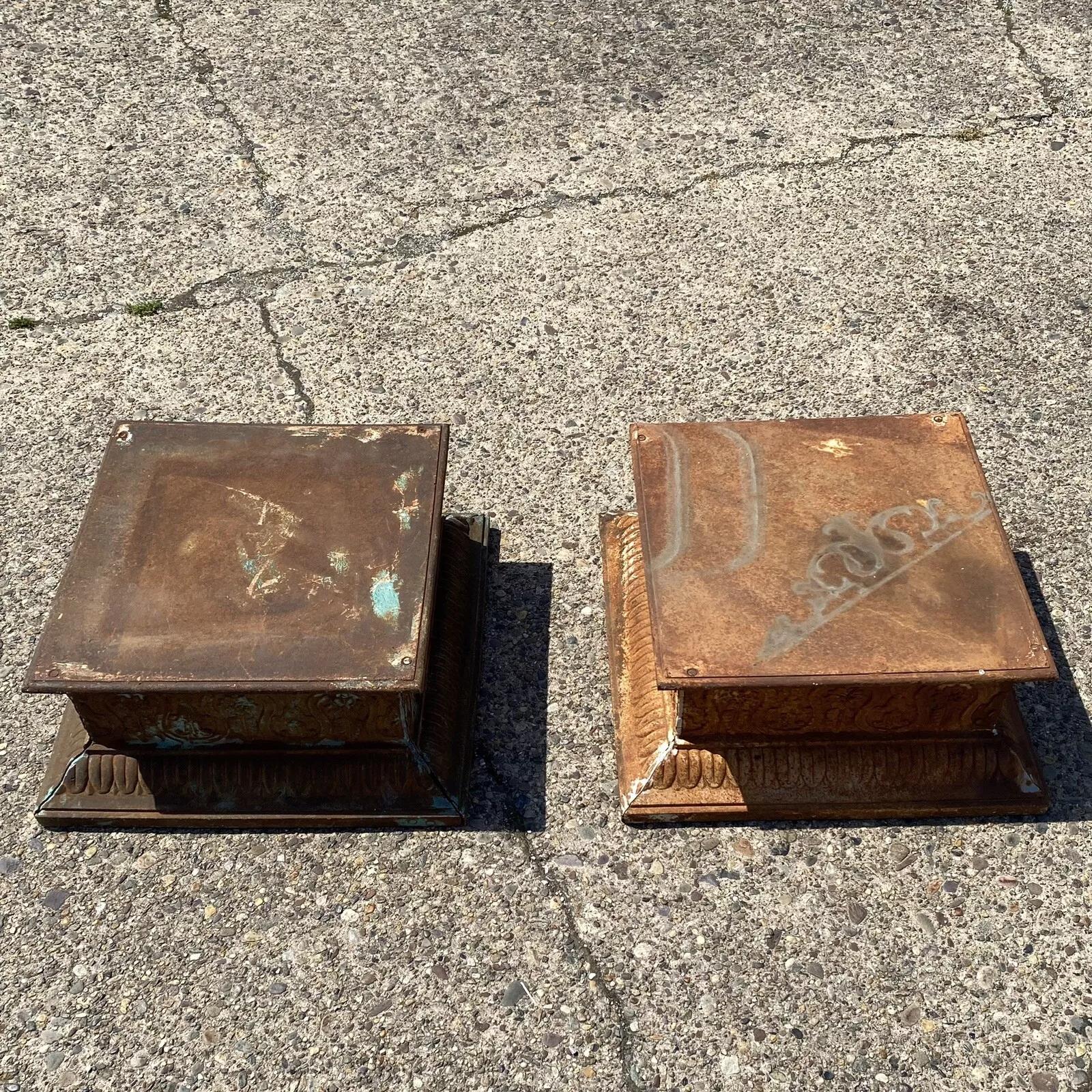 Vintage Francés Neoclásico Hierro Fundido Gran Cuadrado Bajo Jardín Pedestal Base Par en venta 4